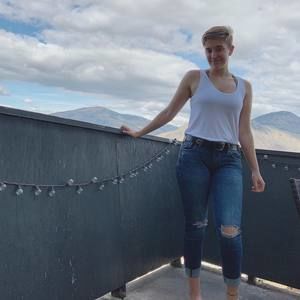 Meet your Posher, Arielle